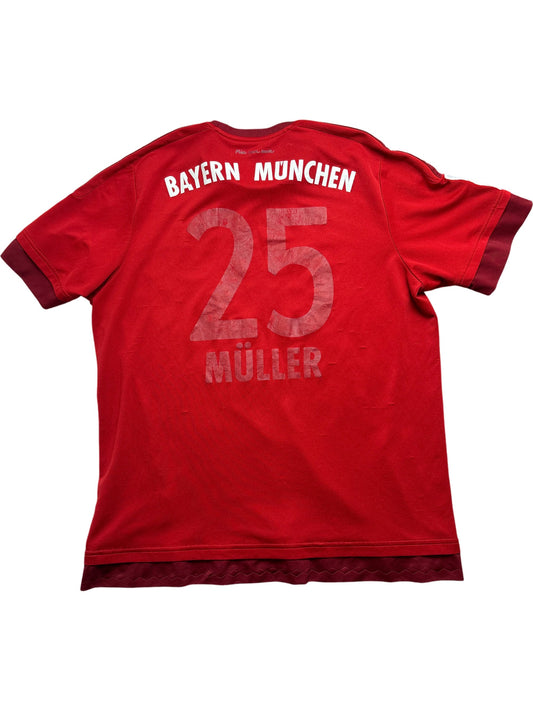 Vintage Red Adidas Bayern Munich Jersey 2015/2016 Home (L)