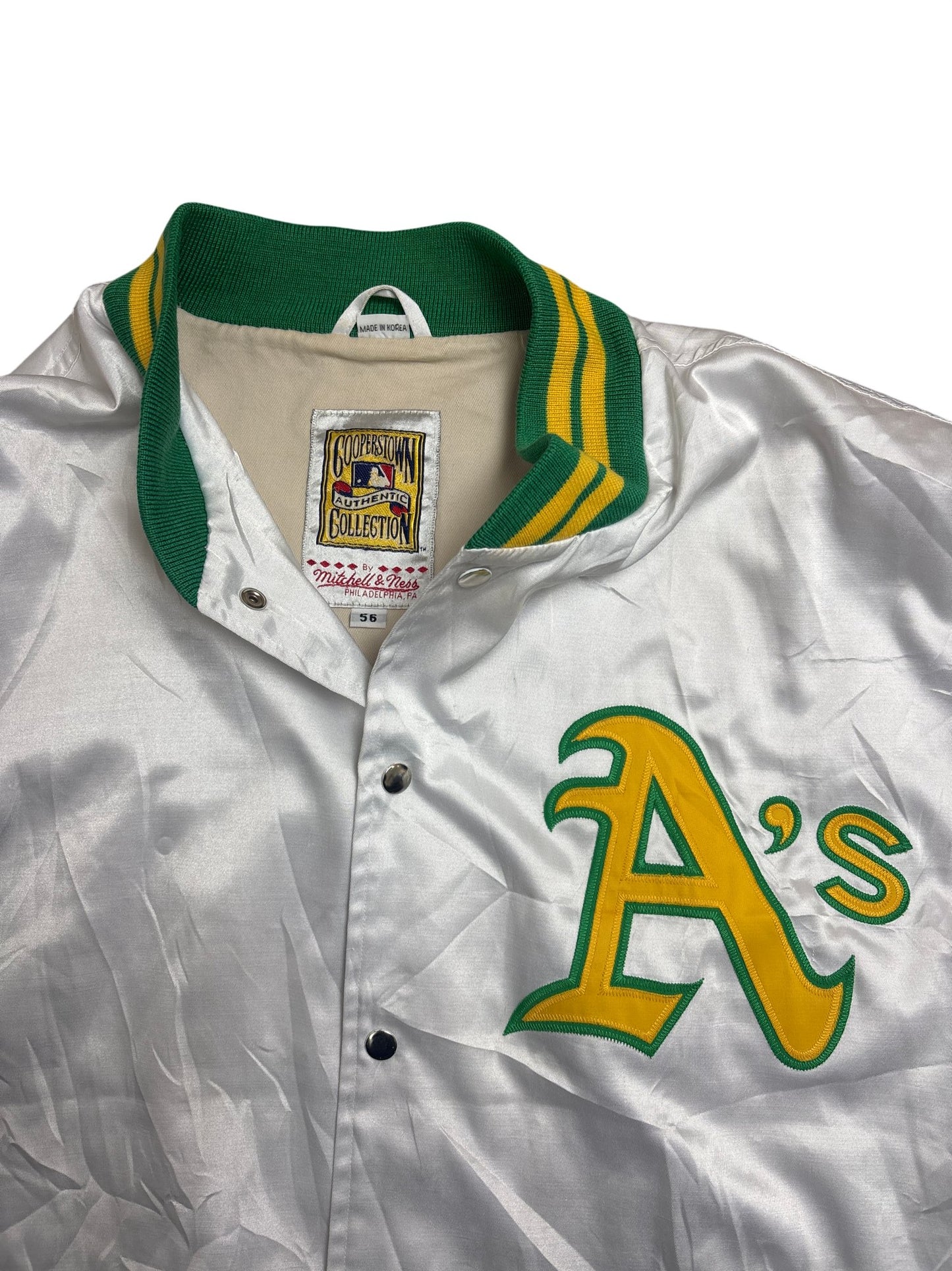 Vintage White Mitchell & Ness Varsity Jacket 80s (XL)