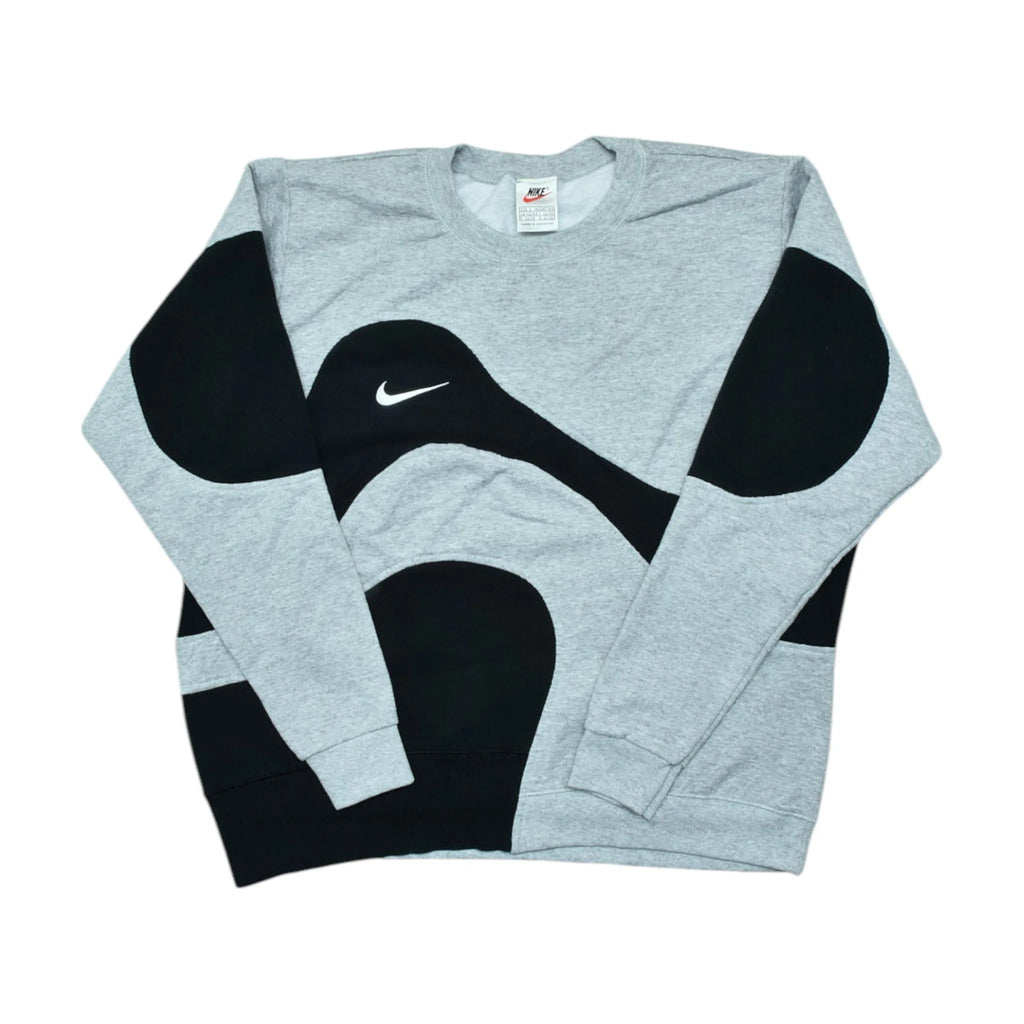 Vintage Gray Nike Sweatshirt (M)