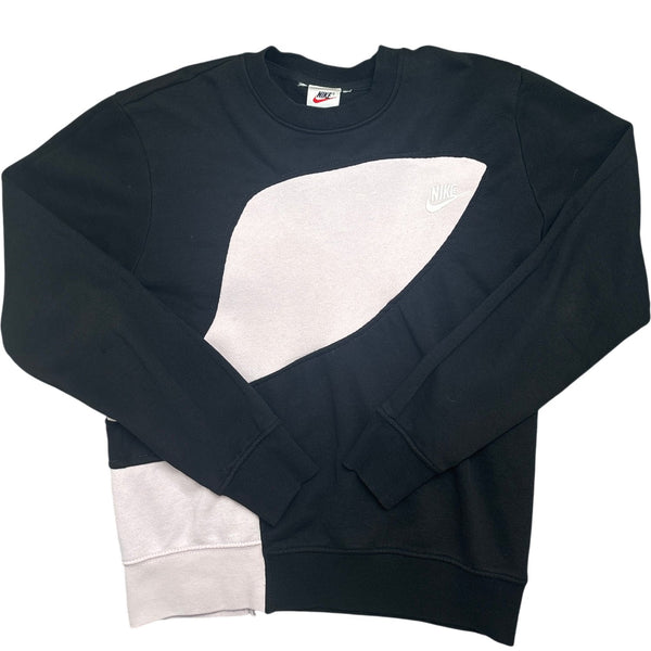 Vintage Black Nike Crewneck Sweatshirt Y2K (M)