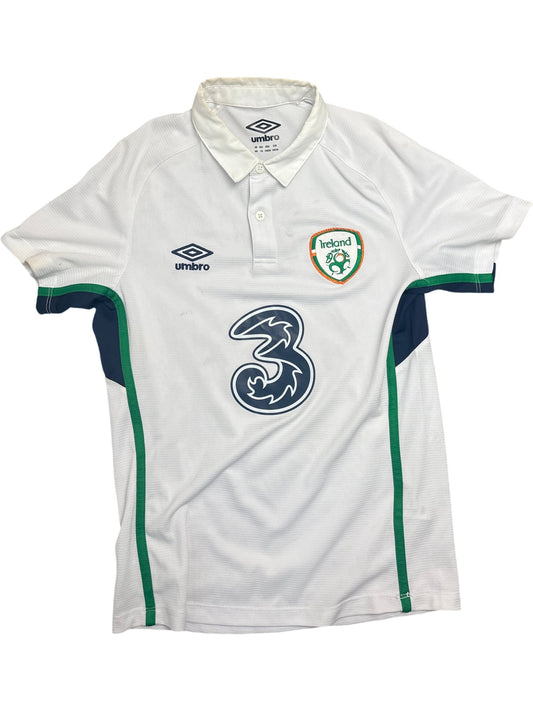 Vintage White Umbro Ireland Football Jersey Kids 9-10 (XXS)