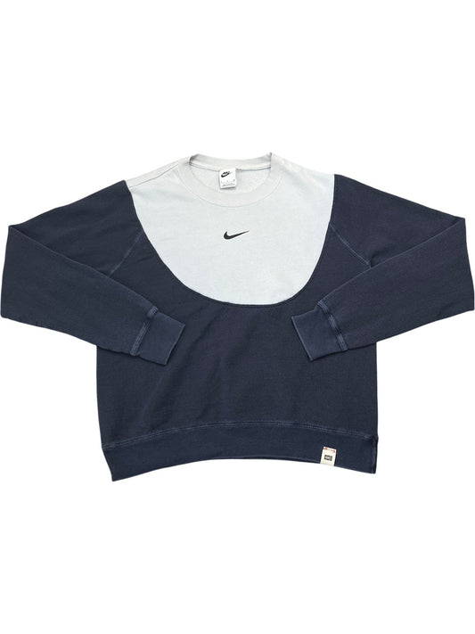 Vintage Navy Nike Sweatshirt (M)