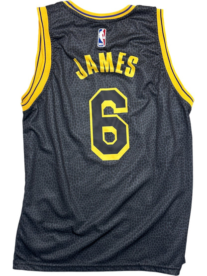 Vintage Black Nike Lakers Basketball Jersey James (L)