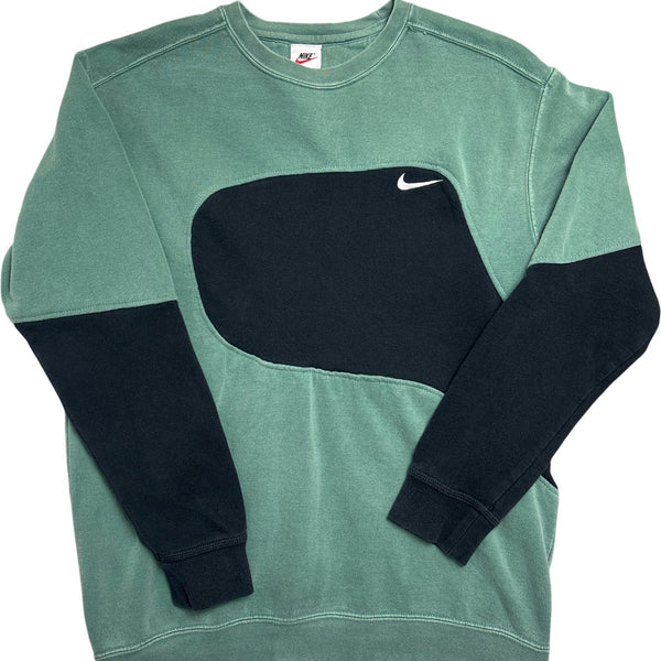 Vintage Green Nike Crewneck Sweatshirt (M)