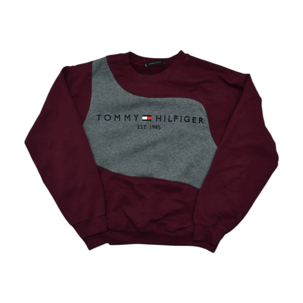 Vintage Red Tommy Hilfiger Sweatshirt (S)