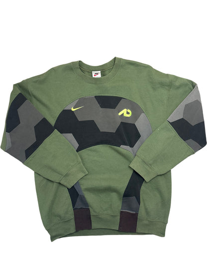 Vintage Green Nike Crewneck Sweatshirt ()