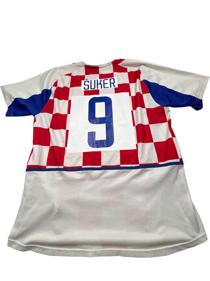 Vintage Red Croatia Soccer Jersey Šuker 2004 (XL)