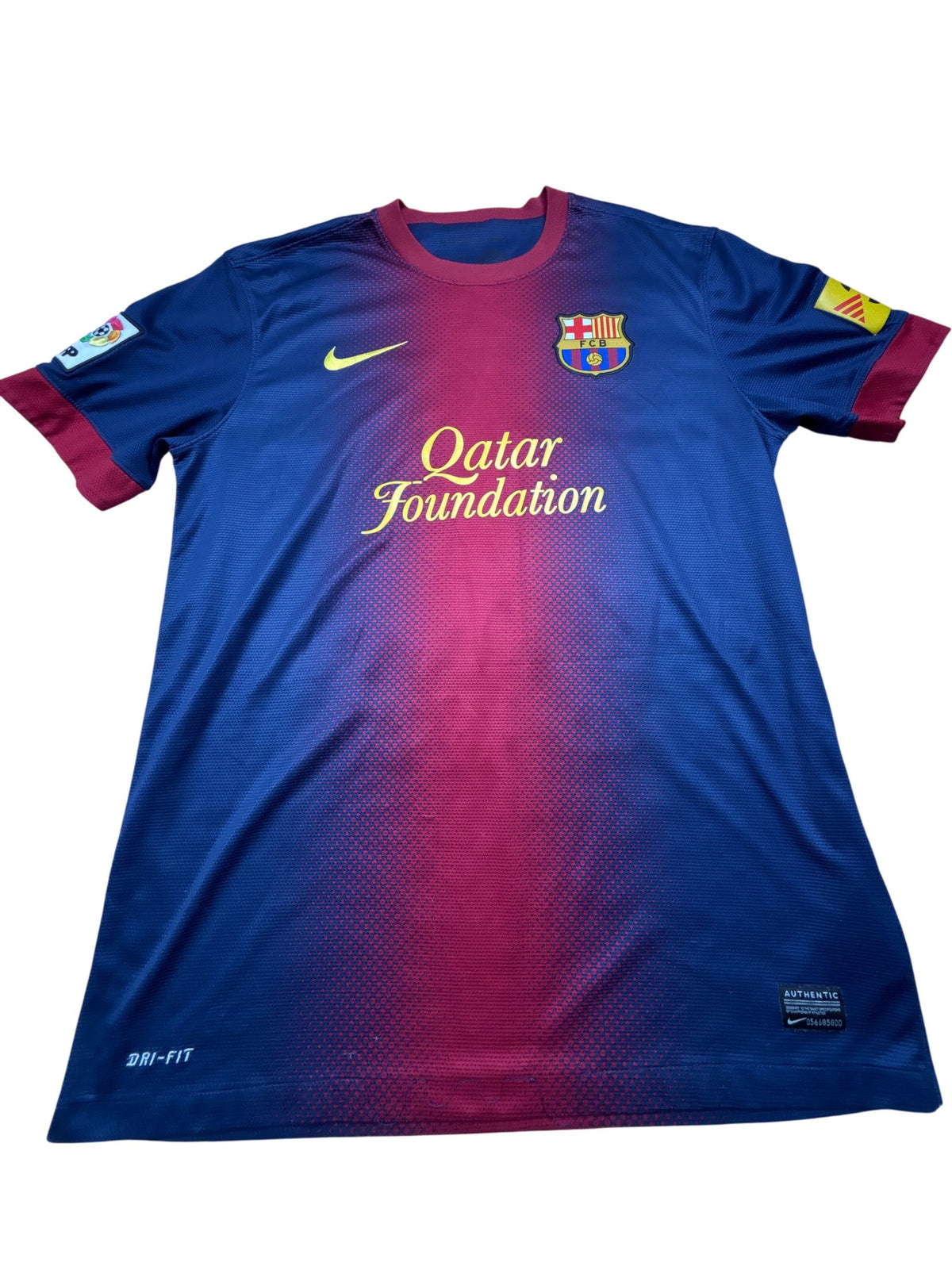 Vintage Blue Nike FC Barcelona Jersey Messi 2012 (M)