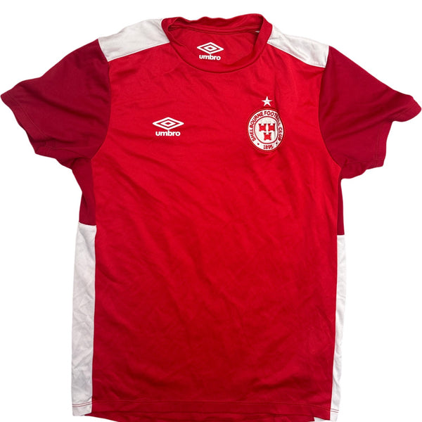 Vintage Red Umbro Soccer Jersey Kids 13-14 (XXS)
