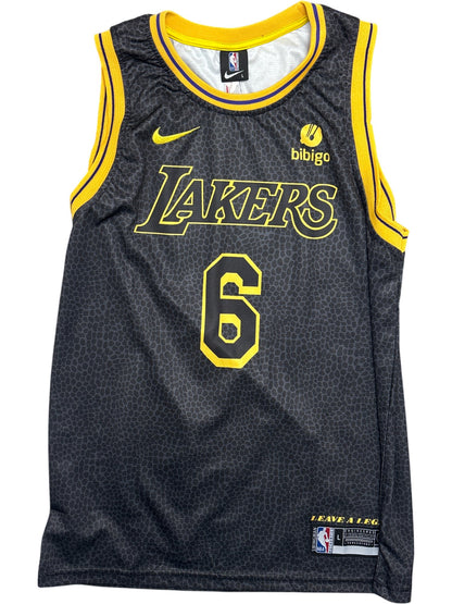 Vintage Black Nike Lakers Basketball Jersey James (L)