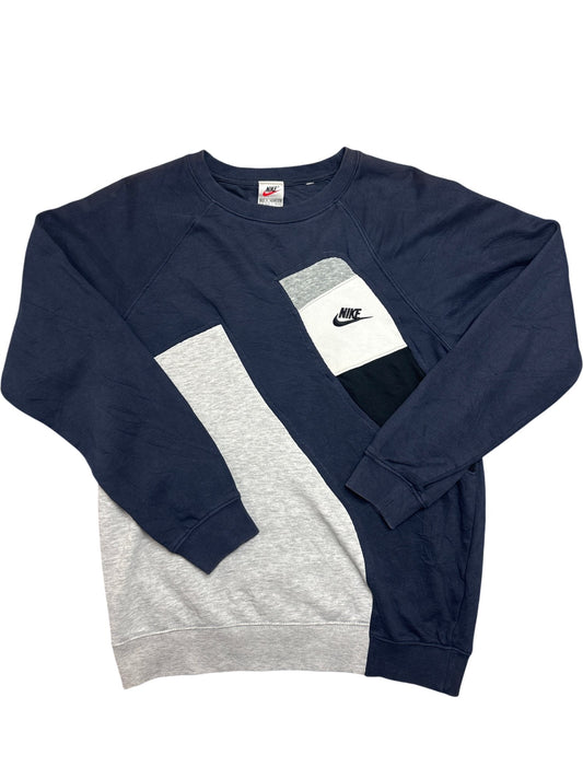 Vintage Blue Nike Sweatshirt (M)